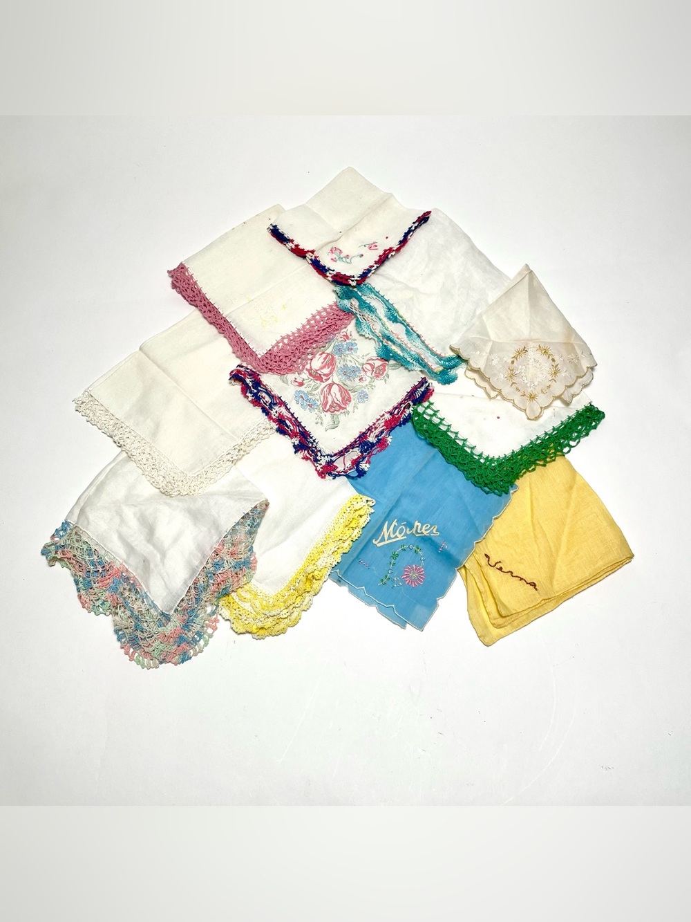 Lot of 11 Vintage Handkerchiefs Hankies Crochet Edging, Floral Embroidered